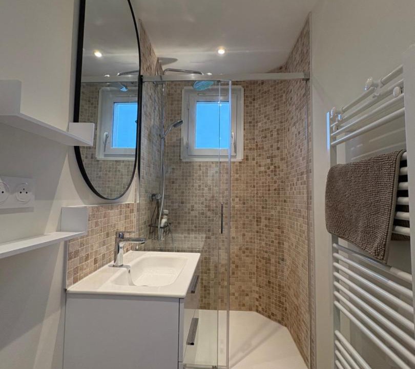 Photo of Bathroom in Ouistreham