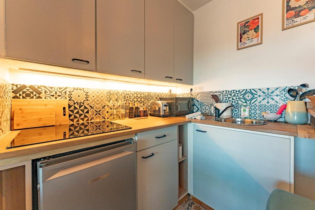 Photo of Kitchen in Lens