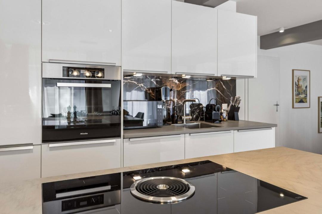 Photo of Kitchen in Center