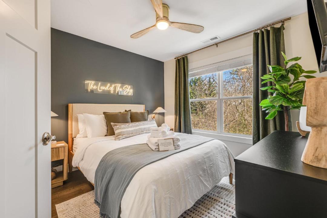 Photo of Bedroom in Oakley
