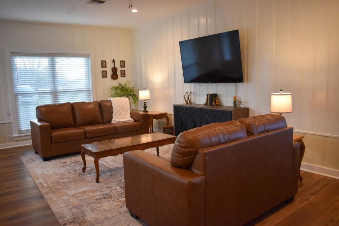 Photo of Livingroom in McLeod