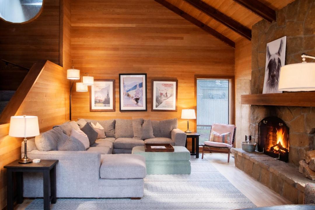 Photo of Livingroom in Redmond