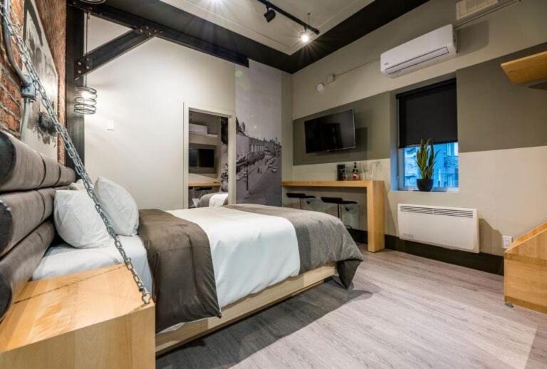 Photo of Bedroom in Mauricie