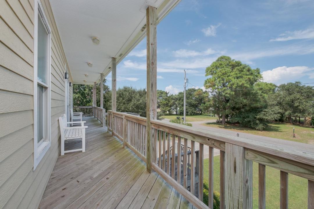 Photo of Patio Balcony in Brigands' Bay