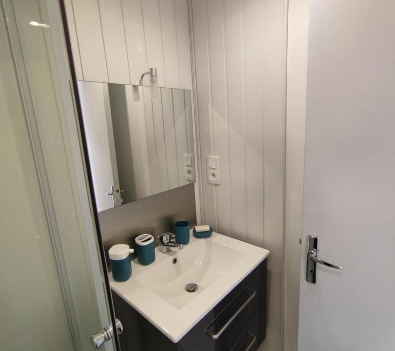 Photo of Bathroom in Fabrezan