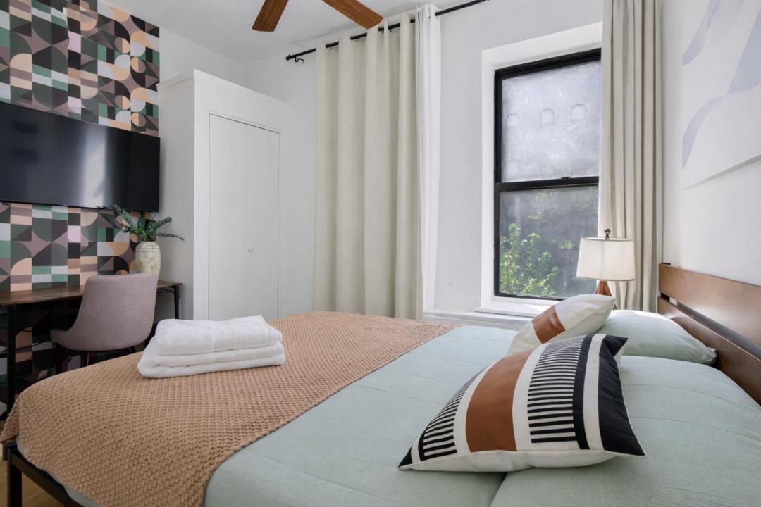 Photo of Bedroom in Manhattan Valley