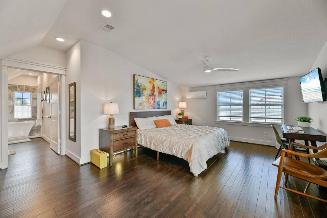 Photo of Bedroom in Dickinson