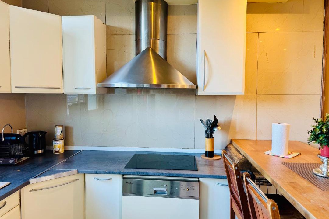 Photo of Kitchen in Centre