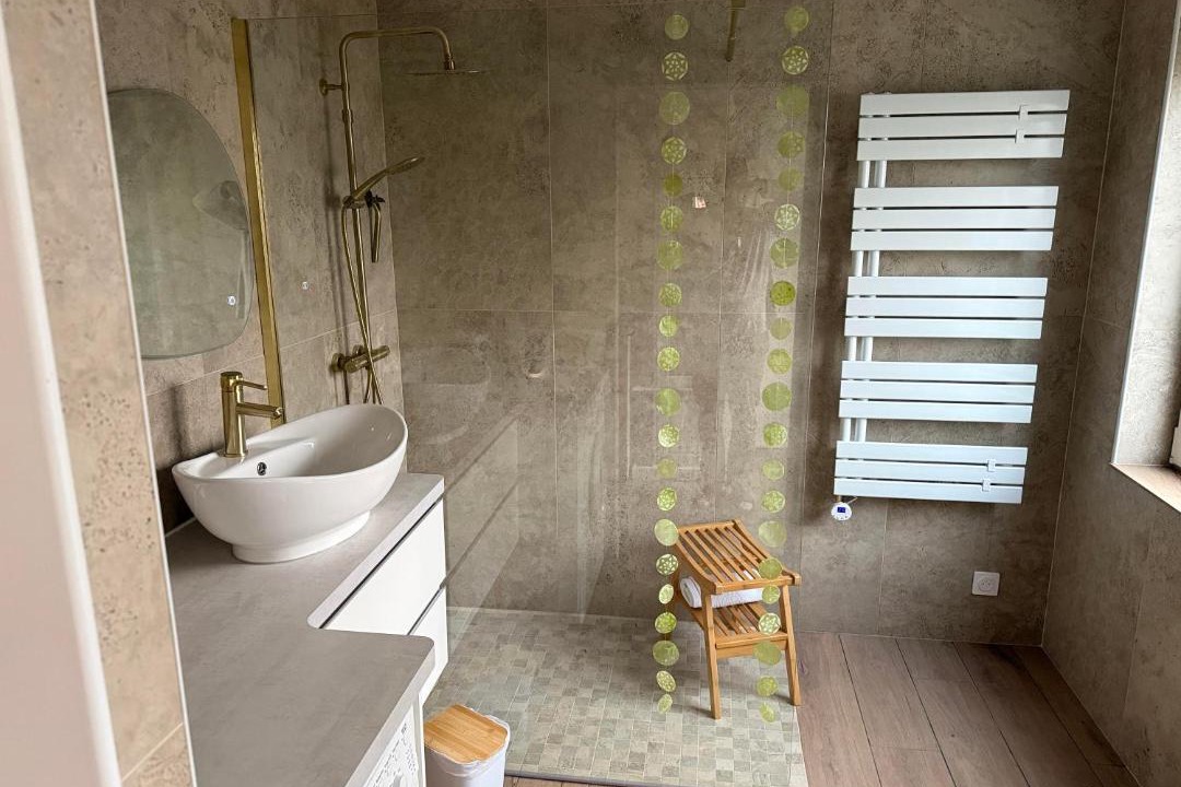 Photo of Bathroom in Clery-sur-Somme