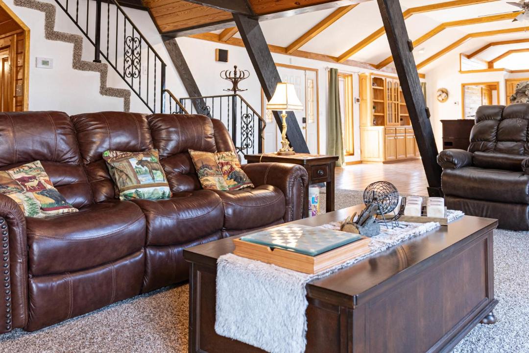 Photo of Livingroom in Lone Rock