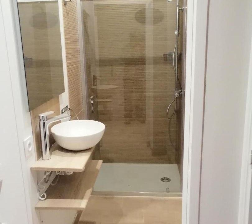 Photo of Bathroom in Ernee