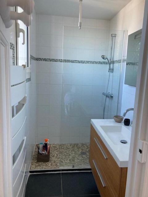 Photo of Bathroom in Loguivy