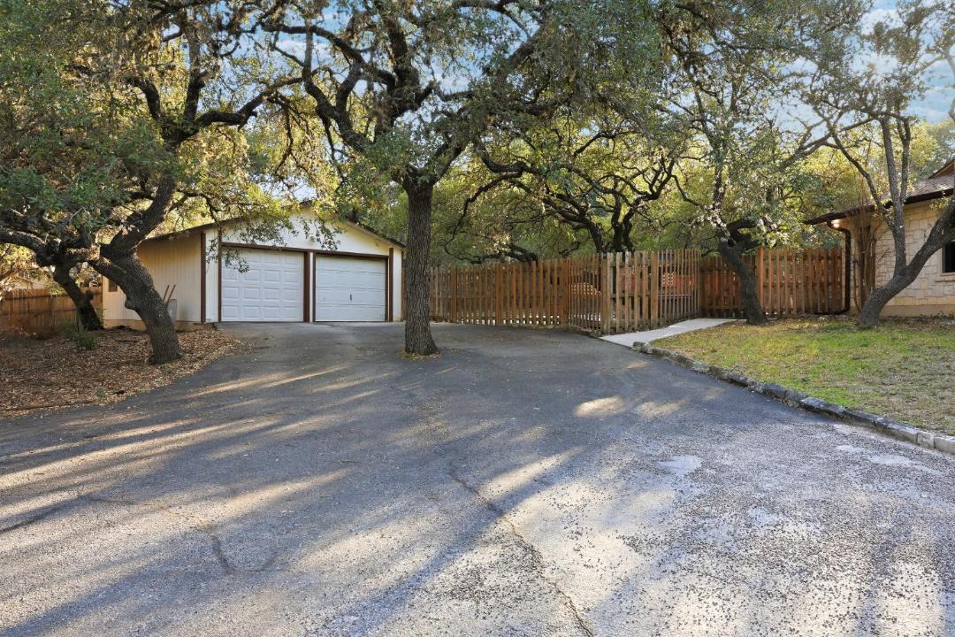 Photo of Others in Scenic Oaks