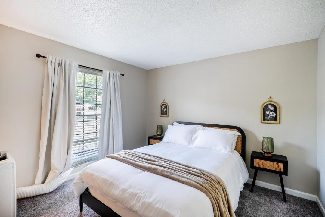 Photo of Bedroom in Crestline Heights
