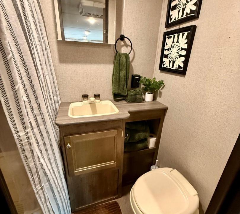 Photo of Bathroom in Archie
