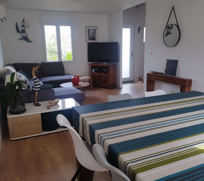 Photo of Livingroom in Saint-Meloir-des-Ondes