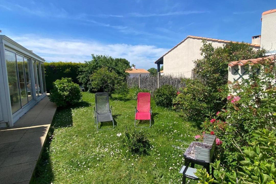Photo of Others in Brem Sur Mer
