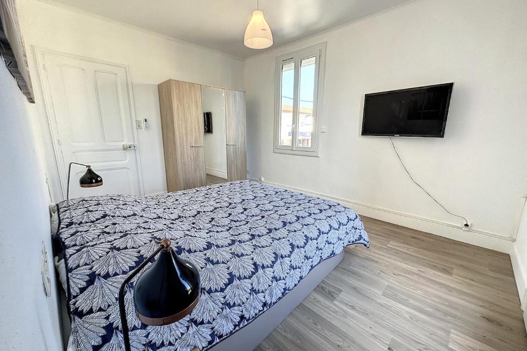 Photo of Bedroom in Saint-Gaudens