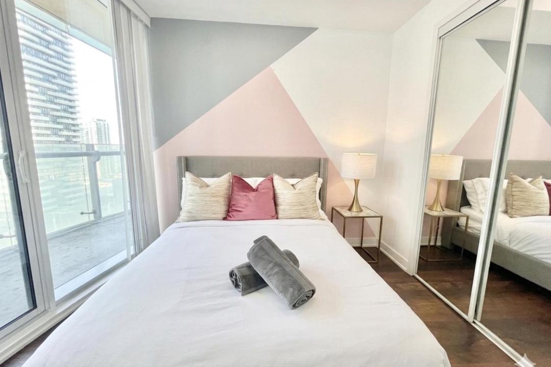 Photo of Bedroom in Toronto Entertainment District