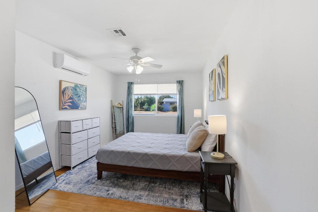 Photo of Bedroom in Tempe Gardens