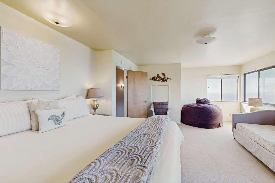 Photo of Bedroom in Gualala