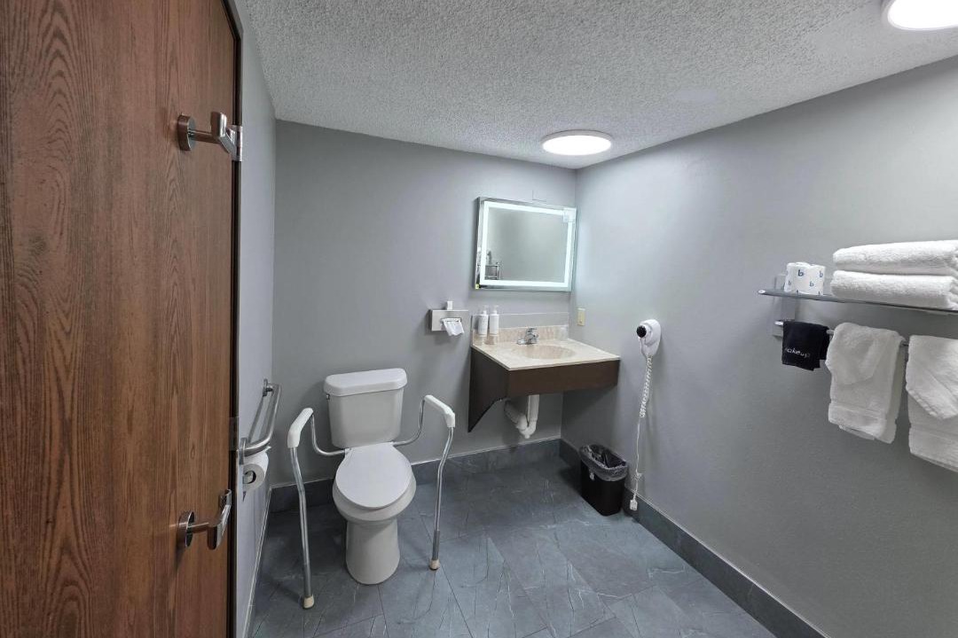 Photo of Bathroom in Emporia