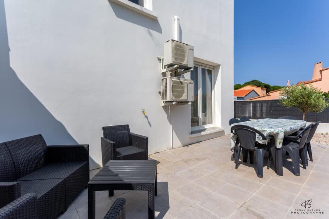 Photo of Patio Balcony in Sainte-Marie-Plage