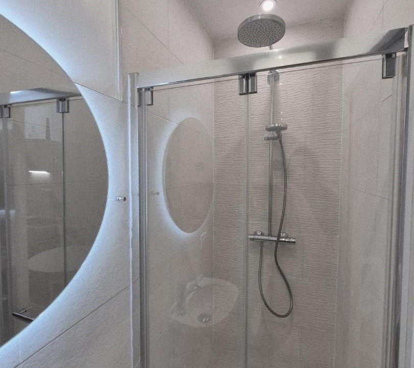 Photo of Bathroom in Puteaux