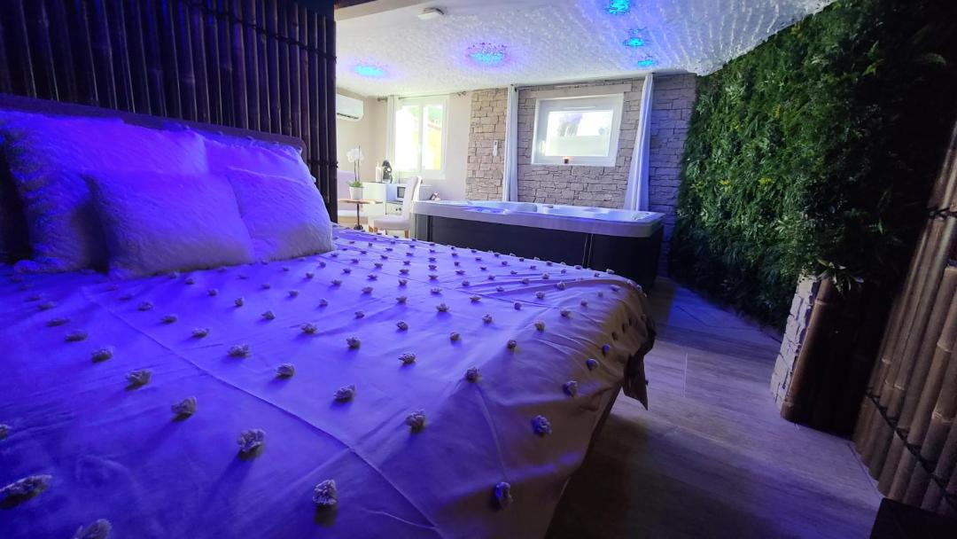 Photo of Bedroom in Le Val