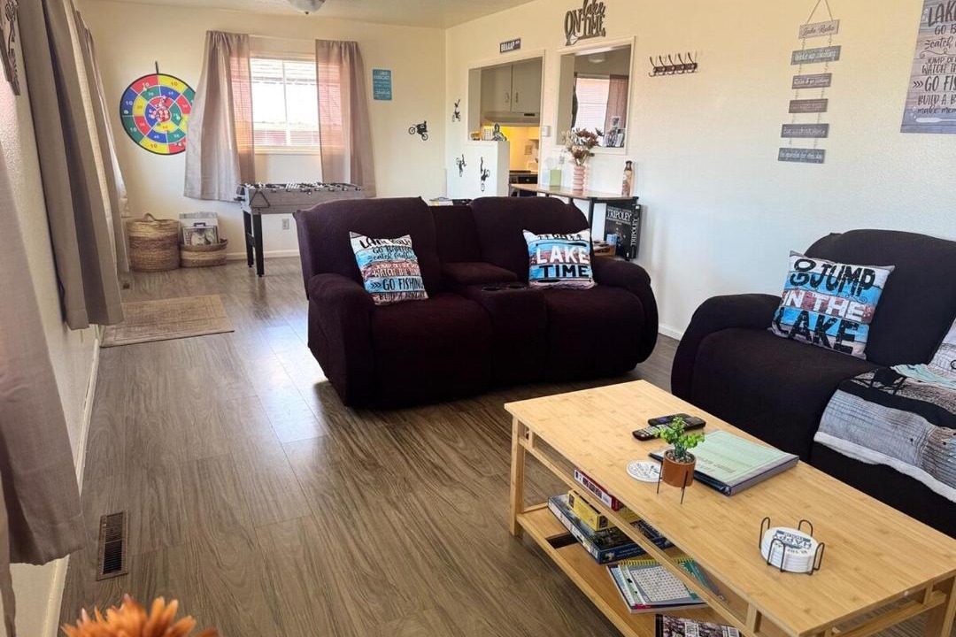 Photo of Livingroom in Lakeside