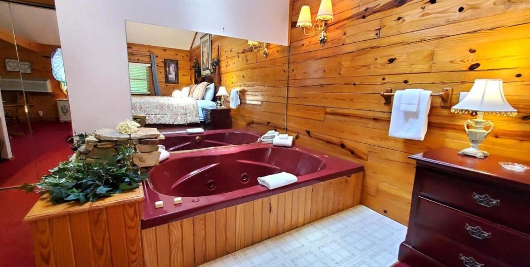 Photo of Bathroom in Eureka Springs