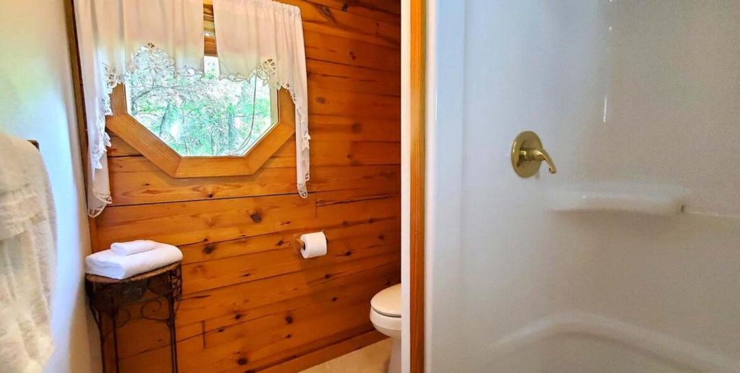 Photo of Bathroom in Eureka Springs