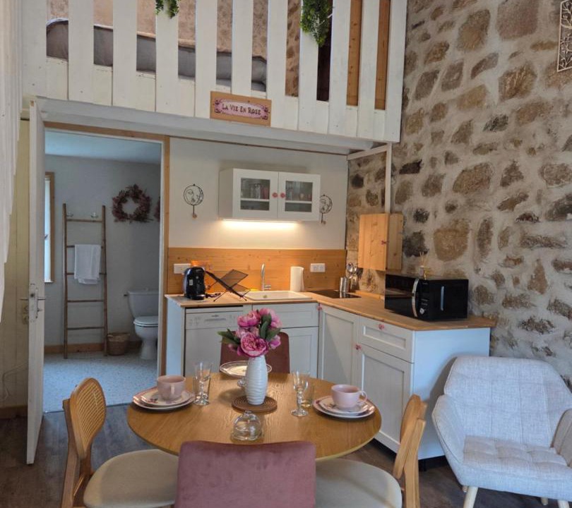 Photo of Kitchen in La Chapelle-Geneste