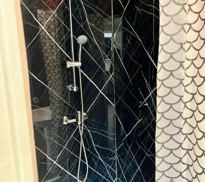 Photo of Bathroom in Villeneuve-Saint-Georges