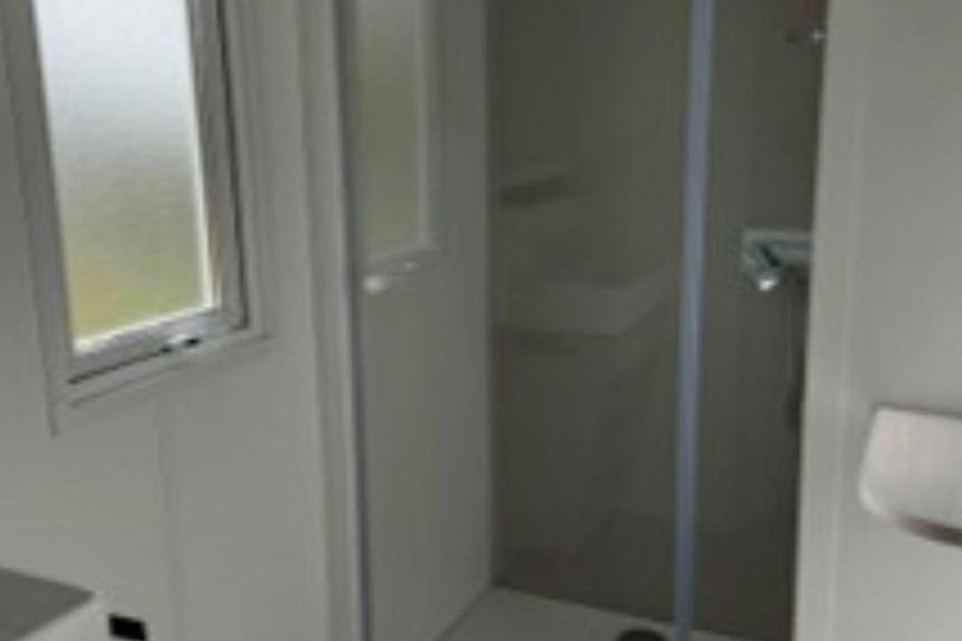 Photo of Bathroom in Long