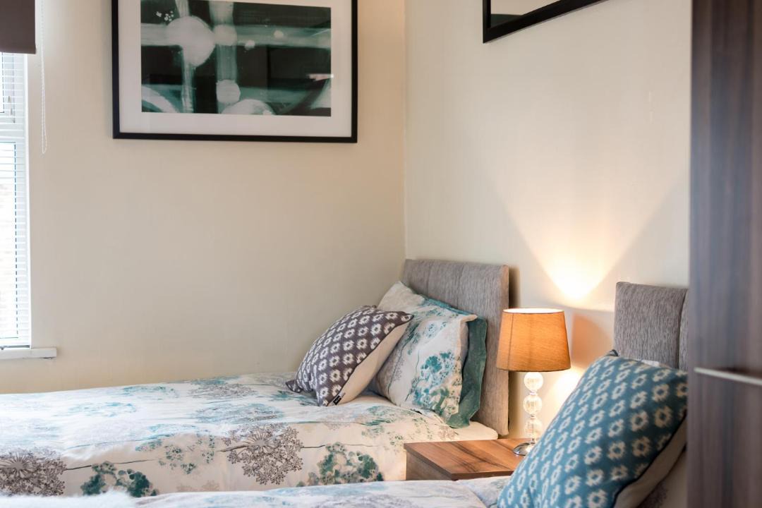 Photo of Bedroom in Linslade