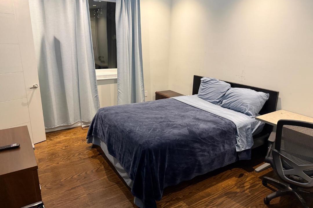 Photo of Bedroom in Willowdale
