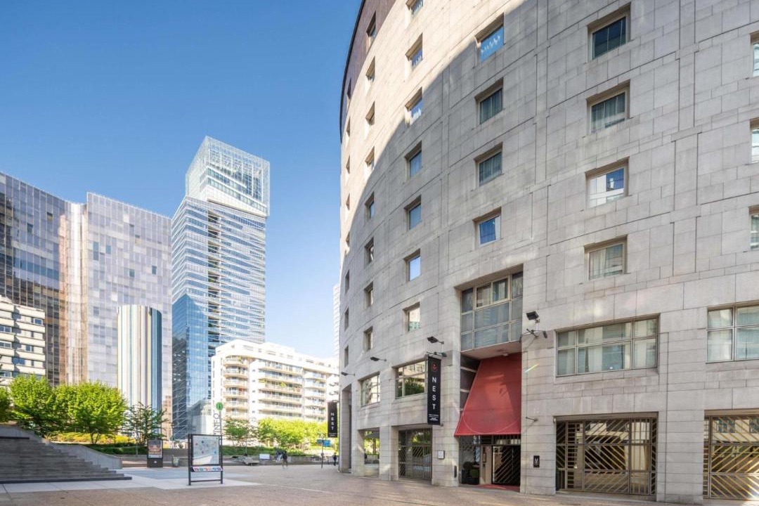 Photo of Buildings in Puteaux