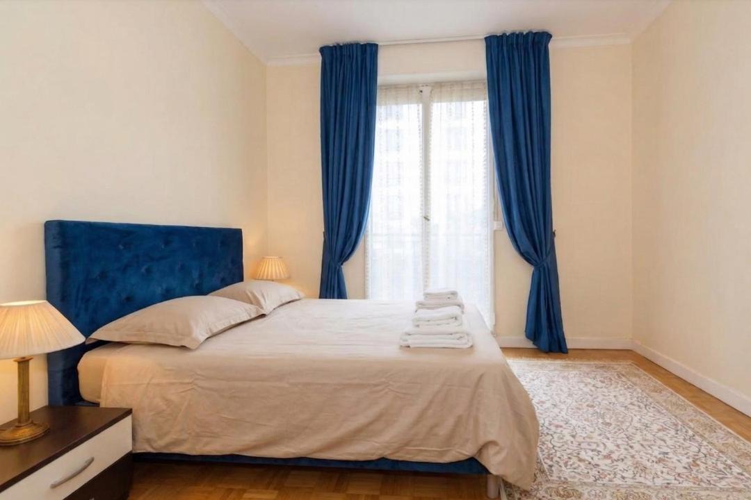 Photo of Bedroom in 7th Arrondissement