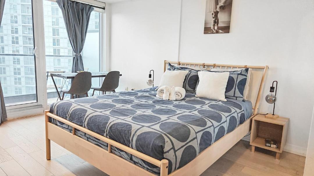 Photo of Bedroom in Garden District
