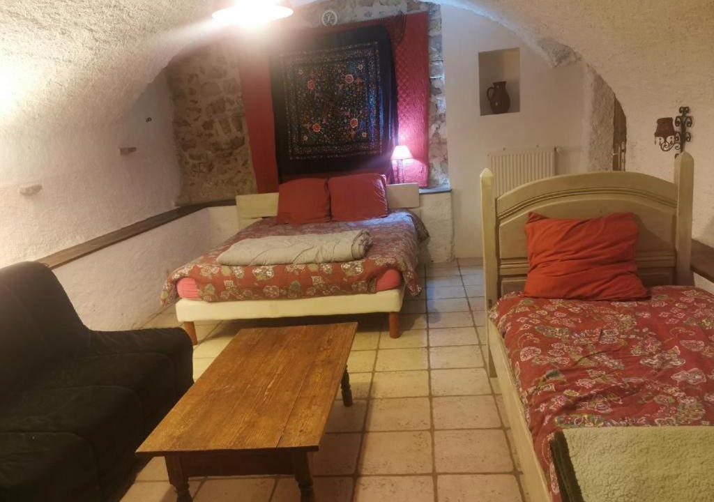 Photo of Bedroom in Eygluy-Escoulin