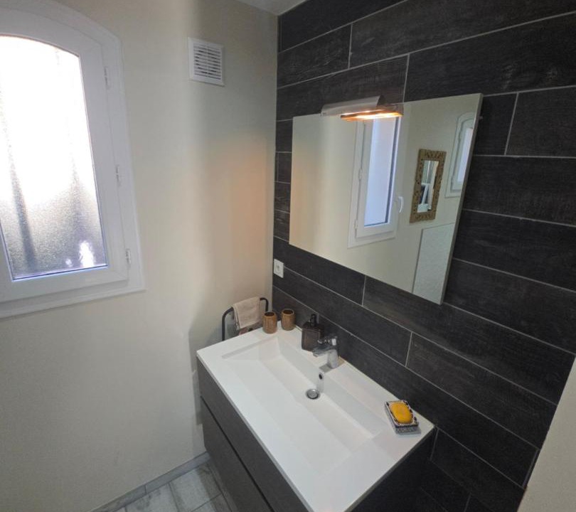 Photo of Bathroom in Arromanches-les-Bains
