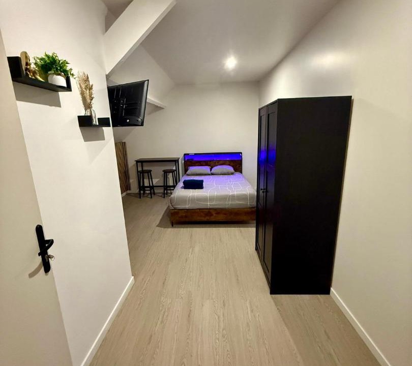 Photo of Bedroom in Villeneuve-Saint-Georges