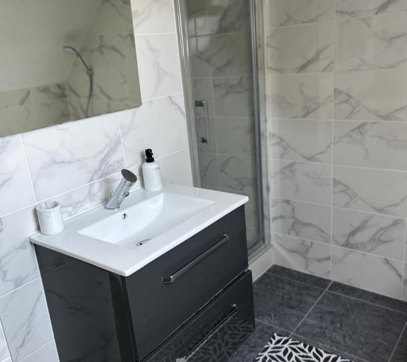 Photo of Bathroom in Precy-sur-Marne