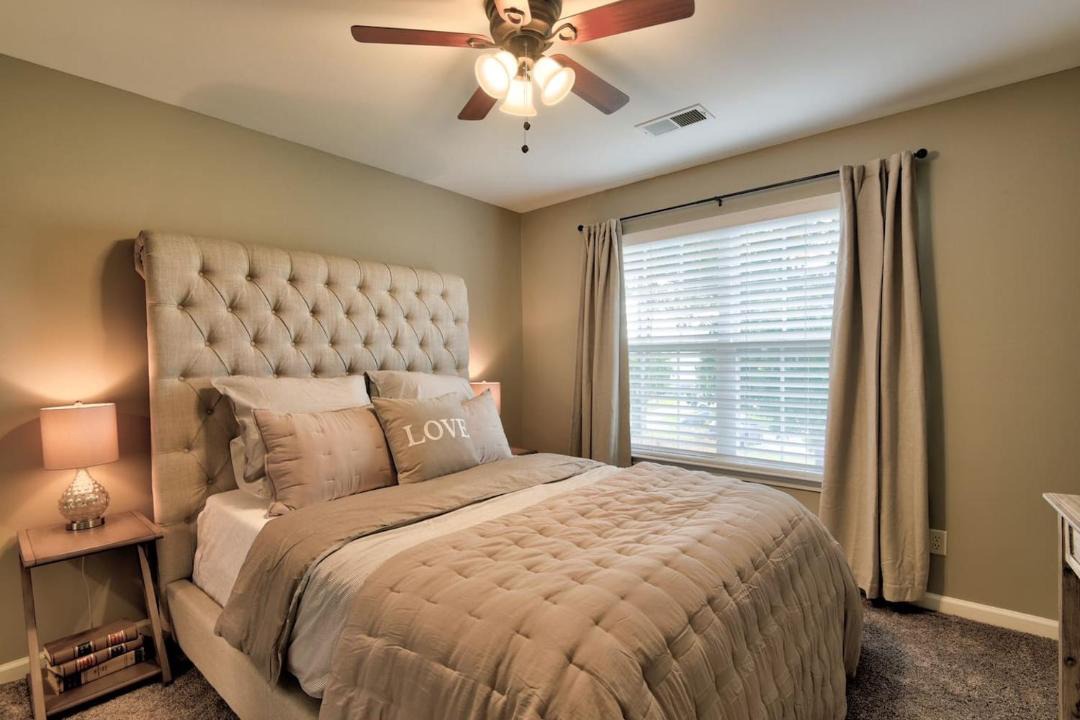 Photo of Bedroom in Uptown