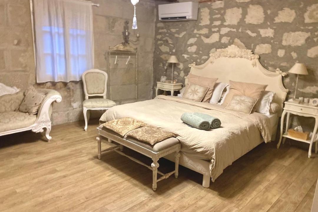 Photo of Bedroom in Berthenay