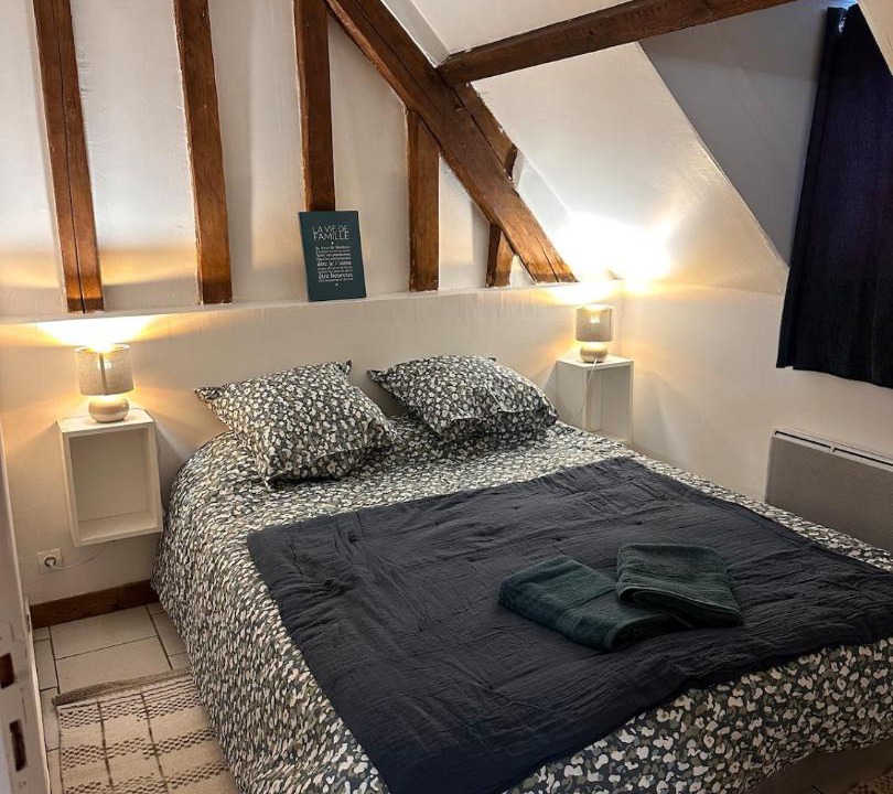 Photo of Bedroom in Maintenon