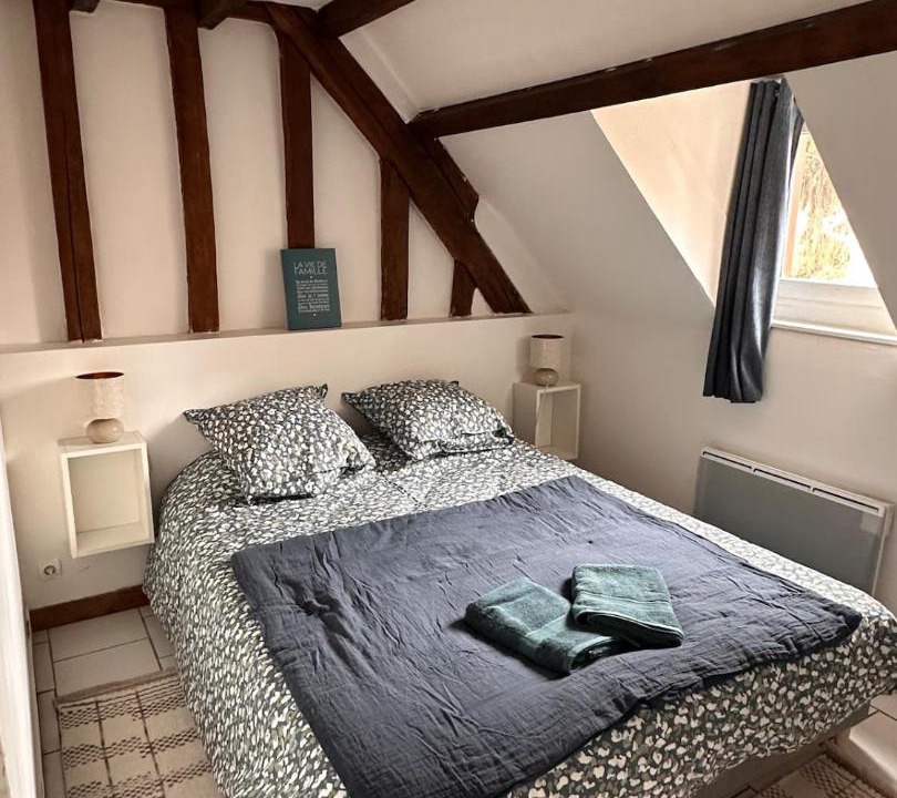 Photo of Bedroom in Maintenon