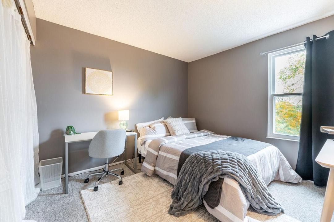 Photo of Bedroom in Grove City