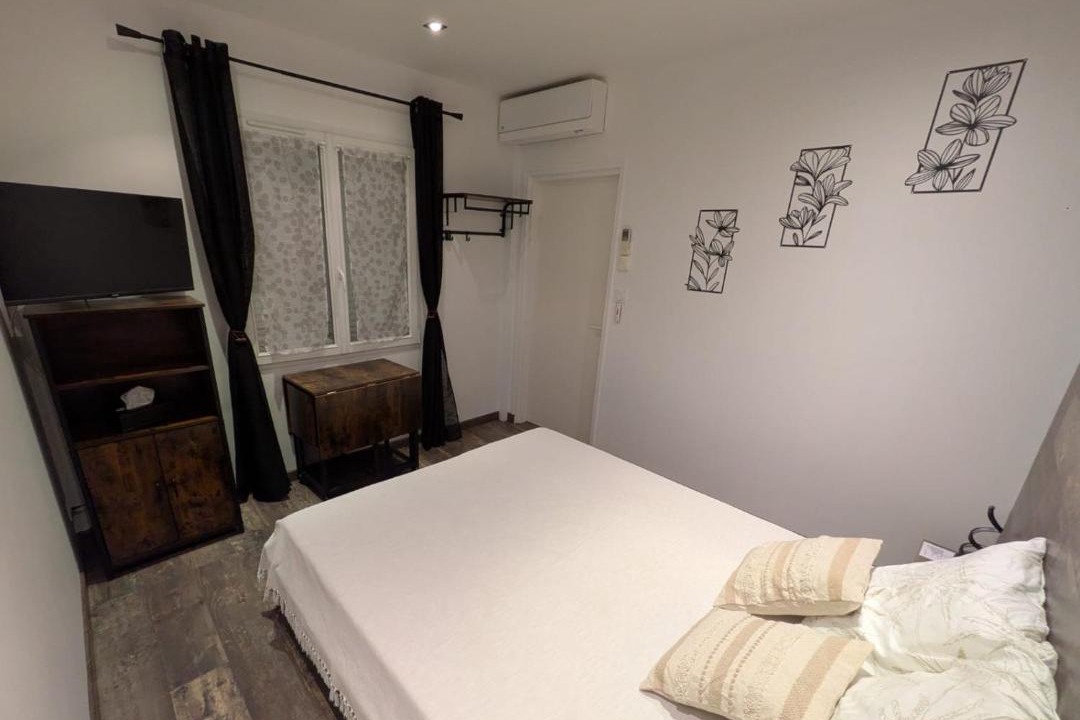 Photo of Bedroom in Martinet